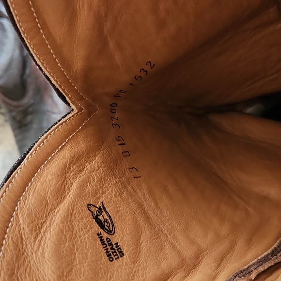 Boots - Picture 4 of 5